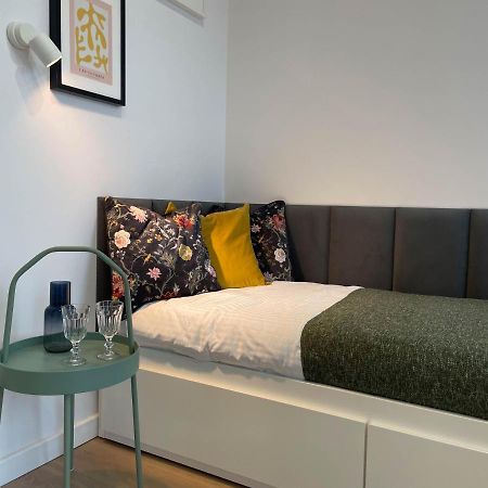 Oui Oui Apartment ワルシャワ エクステリア 写真